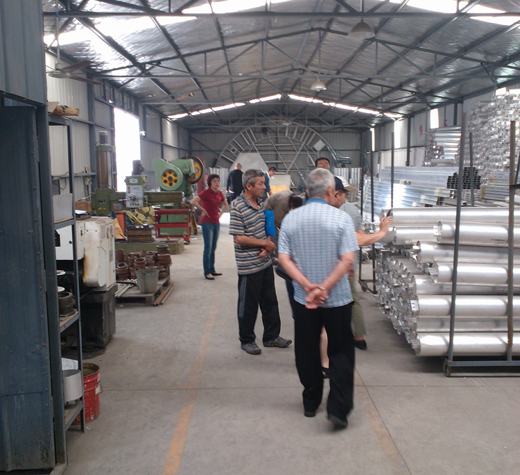 ���_��˹̹���S�aƷ�z�